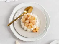 Fotografija recepta: Vaniljeva panna cotta s hruškami