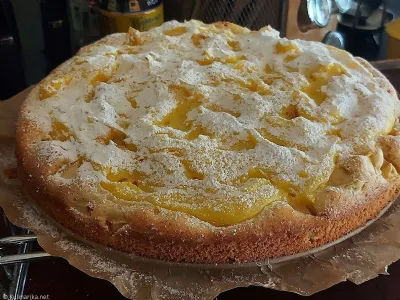 Kolač z jabolki in vaniljevo kremo