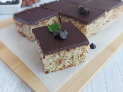 Hitro lešnikovo čokoladno pecivo