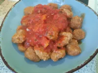 Fotografija recepta: Bulgur kroglice v paradižnikovi omaki