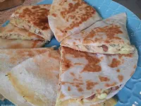 Fotografija recepta: Tortilje s tuno, bučkami in fižolom