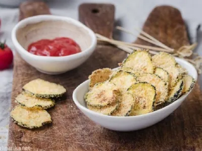 Hrustljavi bučkin čips v parmezanovi skorjici