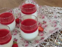 Fotografija recepta: Panna cotta z grškim jogurtom