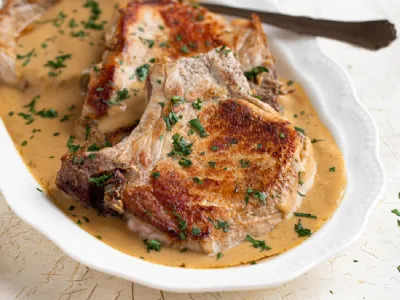 Svinjski kotleti v omaki
