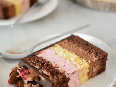 Čokoladno malinova torta