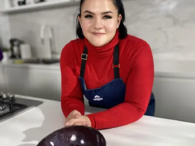 Jagodni cmoki z makovim sladoledom 