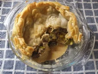 Fotografija recepta: Narastek s šampinjoni, porom in listnatim testom