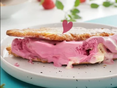 Hrustljav rogljiček s sladoledom