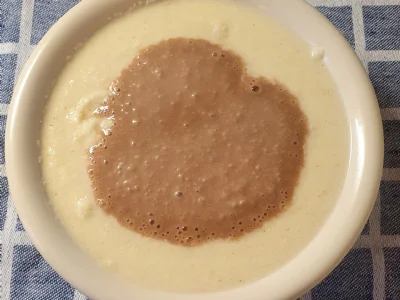 Pšenični zdrob s kokos-bananino kremo in kakavom