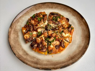 Jajčna fritata s sirom Feta in špinačo