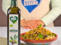 Fotografija recepta: Kuskus s pečeno zelenjavo, čičerko in zeliščno vinaigrette omako