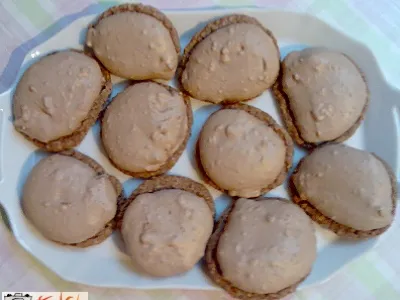 Orehovo čokoladno pecivo