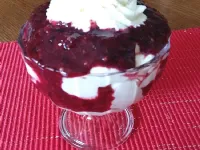 Fotografija recepta: Vanilijeva krema z jagodami