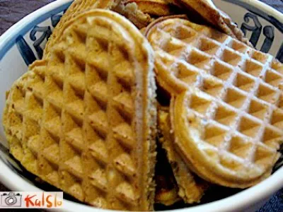 Vaflji z orehi in pomarančami