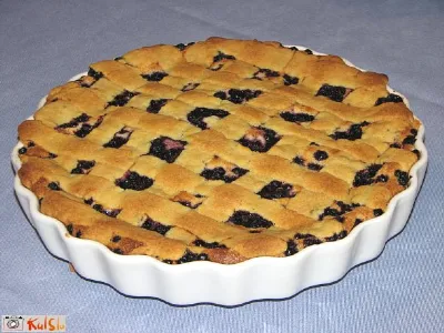 Borovničeva pita s skuto