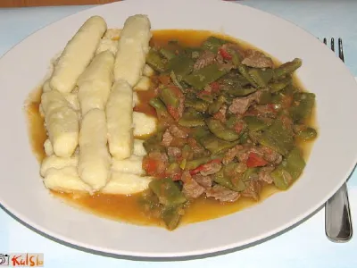 Zelenjavno - mesna enolončnica