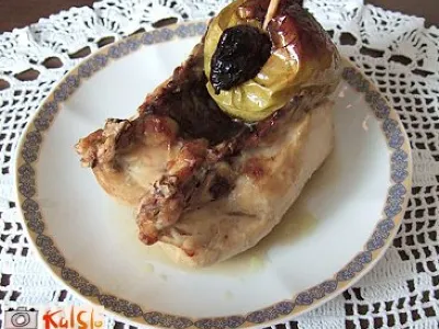 Piščančje prsi s sadnim nadevom