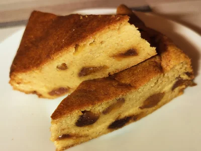 Zdrobov narastek z jabolki