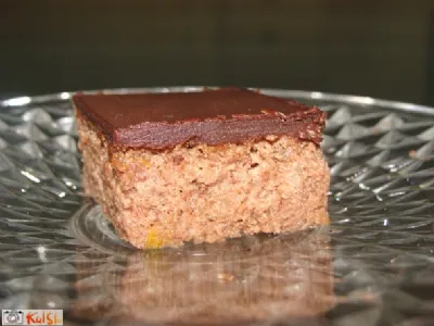 Pomarančna torta brez moke