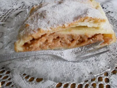 Jabolčni zavitek po kraljevsko