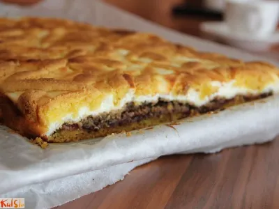 Pita z orehi in skuto