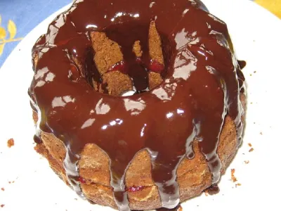 Čokoladni venec z orehi