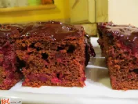 Fotografija recepta: Čokoladni kolač z višnjami