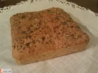 Fotografija recepta: Polnozrnat kruh s semeni