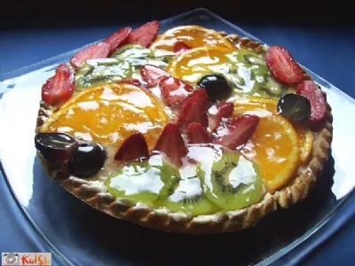 Vanilijeva krostata s sadjem