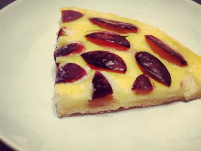 Sočna slivova pita