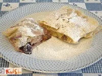 Fotografija recepta: Zavitek z jabolki in slivami