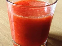 Fotografija recepta: Lahek jagodno - pomarančni napitek