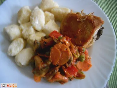 Omaka iz gob in zelenjave