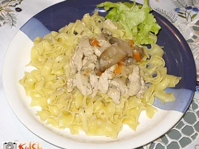 Piščančja prsa v omaki