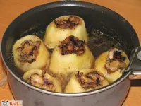 Fotografija recepta: Z gobami nadevani krompir po rusko