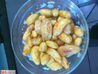 Fotografija recepta: V pečici pečen mlad krompir