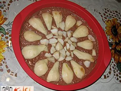 Kolač iz hrušk in čokolade