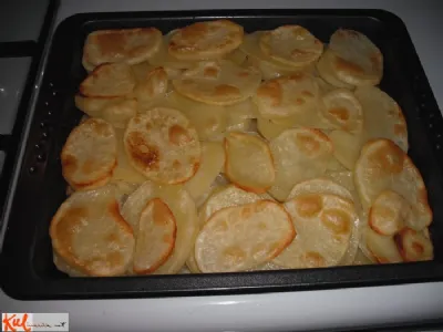 Krompir pečen v pečici