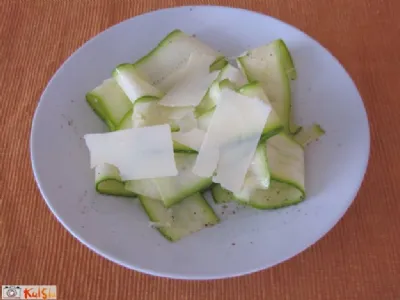 Solata iz svežih bučk