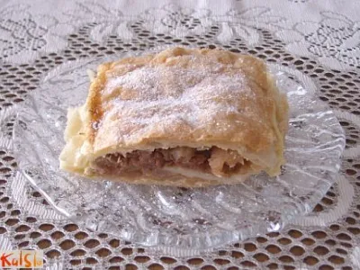 Jabolčno - skutni zavitek