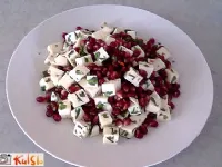 Fotografija recepta: Solata iz mozzarelle z granatnim jabolkom