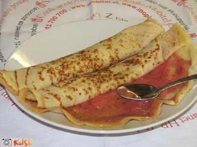 Smetanov - marmeladni namaz za palačinke