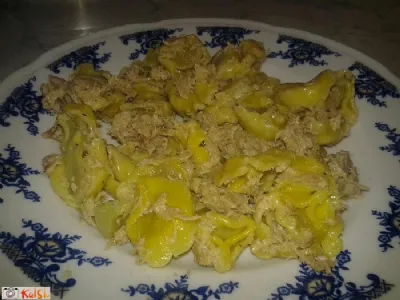 Smetanova omaka s tunino