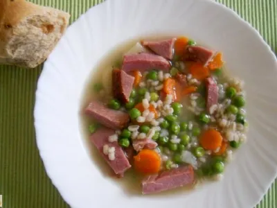 Grahova enolončnica z ječmenom