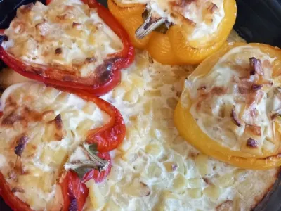 Polnjene paprike s krompirjem