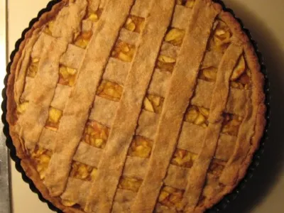 Borovničeva pita brez jajc in mleka