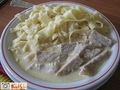 Svinjski rezanci v omaki iz sladke smetane