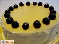 Fotografija recepta: Torta z višnjami in pudingom