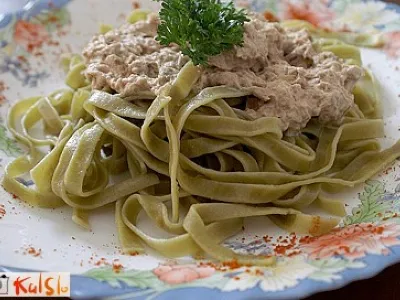 Zvonkini rezanci s tunino