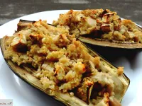 Fotografija recepta: Jajčevci polnjeni z zelenjavnim rižem